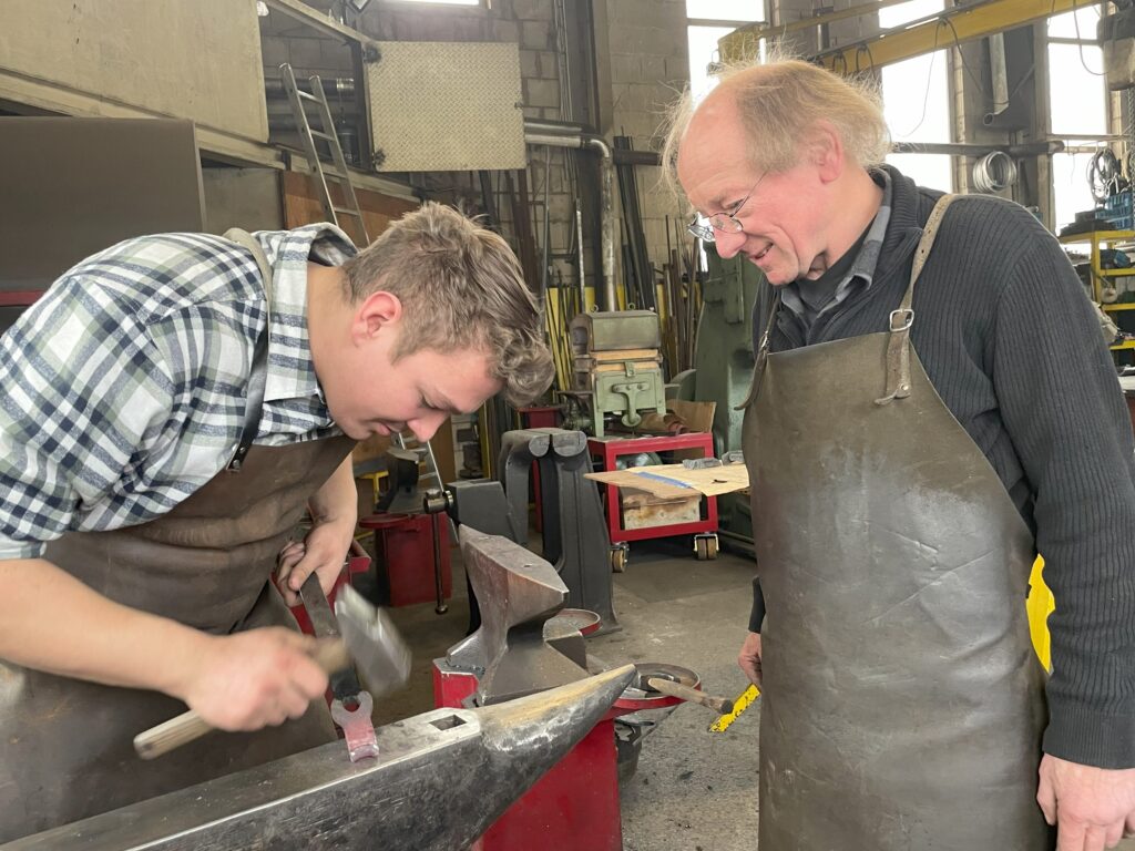 Kunstschmied in Aktion