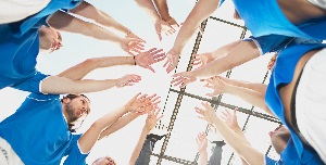 Fussballmannschaft im Kreis